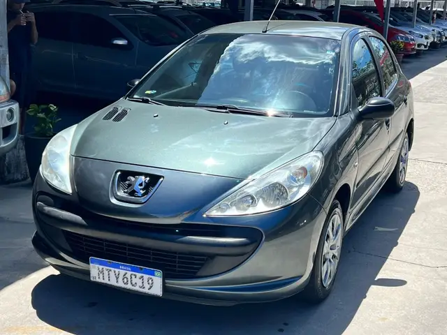 Carro Peugeot 207 2011 Hatch X-Line 1.4 8V (flex) (4 p.)