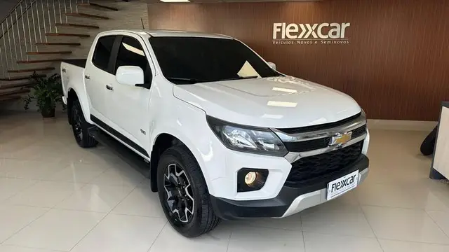 Carro Chevrolet S10 Cabine Dupla 2023 LS 2.8 Turbodiesel