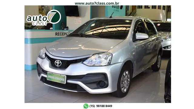 Carro Toyota Etios 2018 XS 1.5 (Flex)