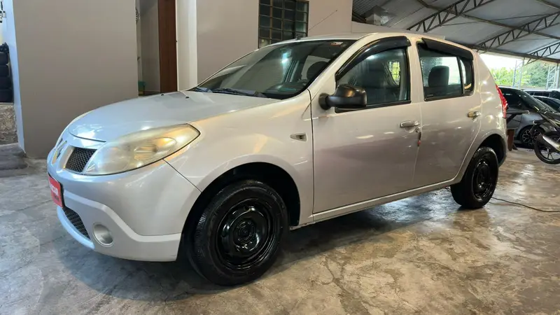 Renault Sandero Authentique 1.0