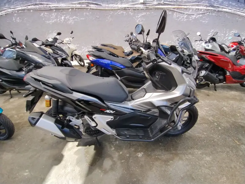 Honda ADV ABS
