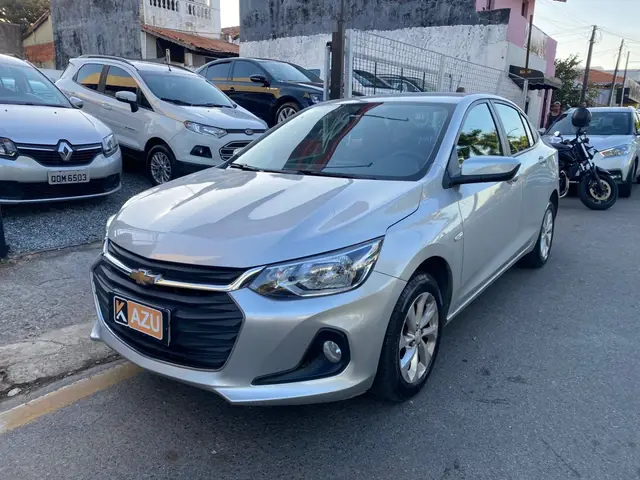 Carro Chevrolet Onix Plus 2020 1.0 LT (Flex)