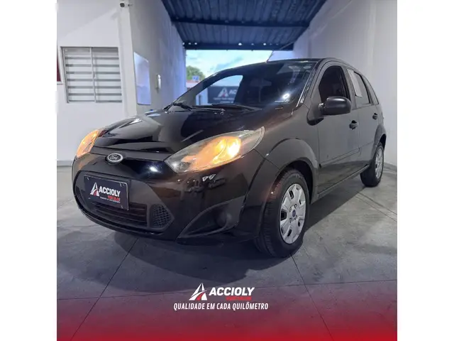 Carro Ford Fiesta Sedan 2013 1.0 (Flex)