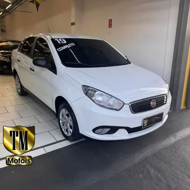 Carro Fiat Grand Siena 2019 Attractive 1.0 (Flex)