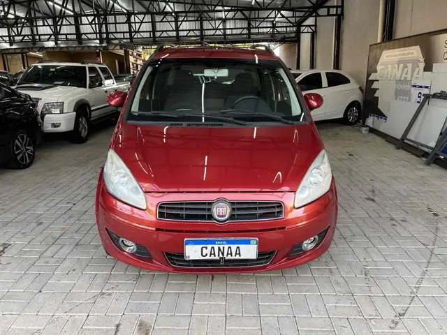 Carro Fiat Idea 2012 Attractive 1.4 8V (Flex)