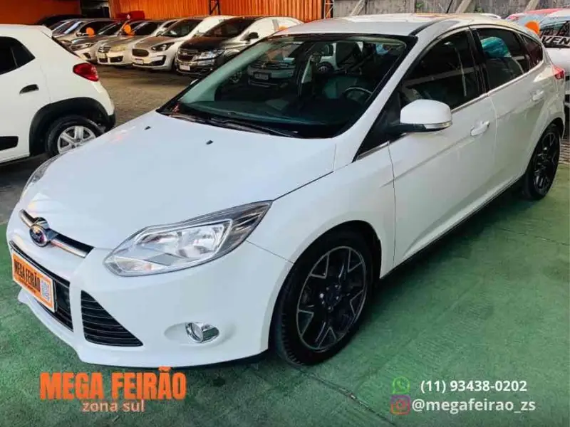 Ford Focus Sedan Titanium 2.0 16V PowerShift