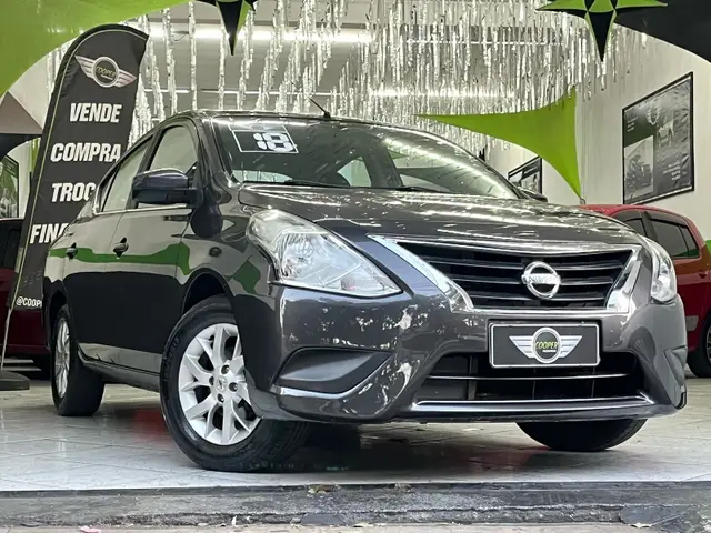 Carro Nissan Versa 2018 1.6 16V SV FlexStart CVT (Flex)