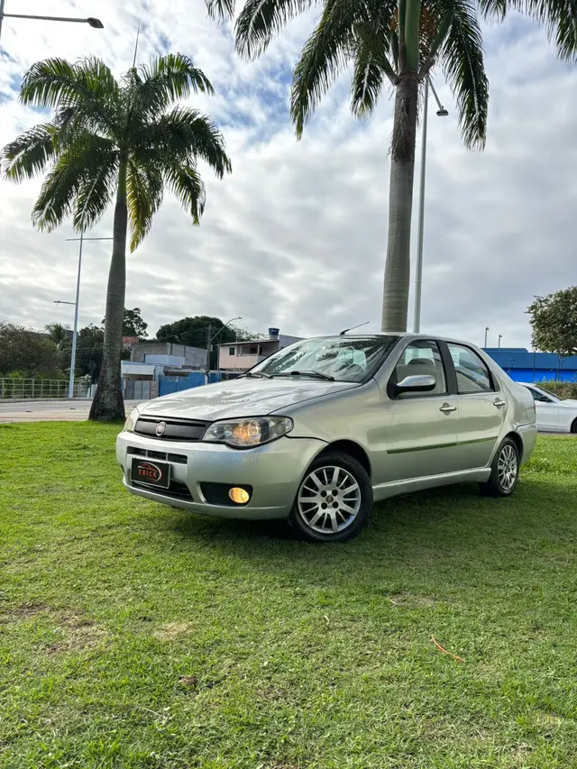Carro Fiat Siena 2010 Celebration 1.0 Fire Flex 8V 4p