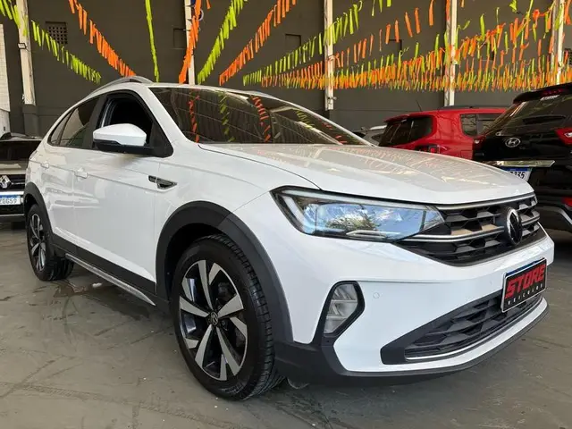 Carro Volkswagen Nivus 2023 Highline 200 TSI