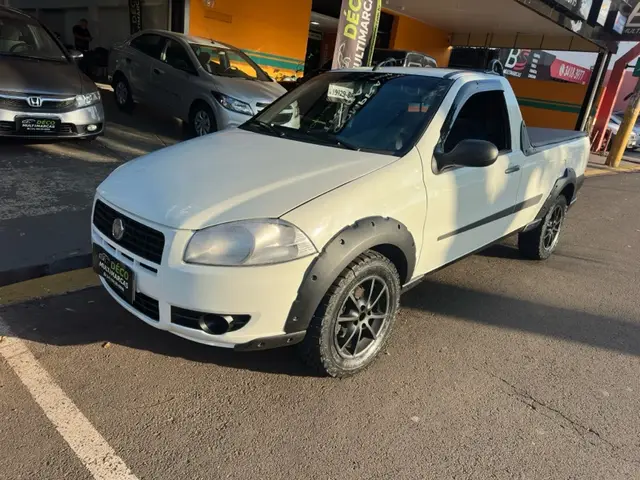 Carro Fiat Strada 2013 Working 1.4 (Flex)