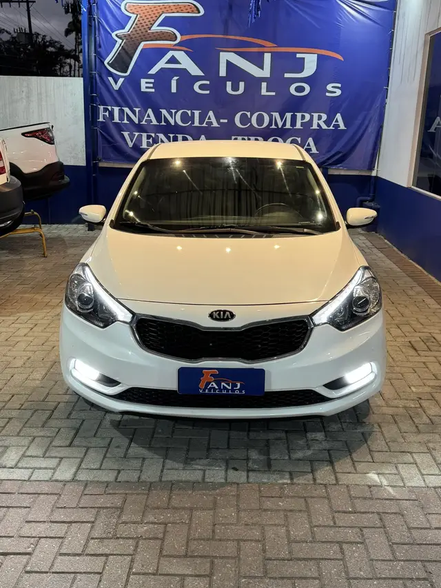 Carro Kia Cerato 2015 SX 1.6 (Aut) (Flex)