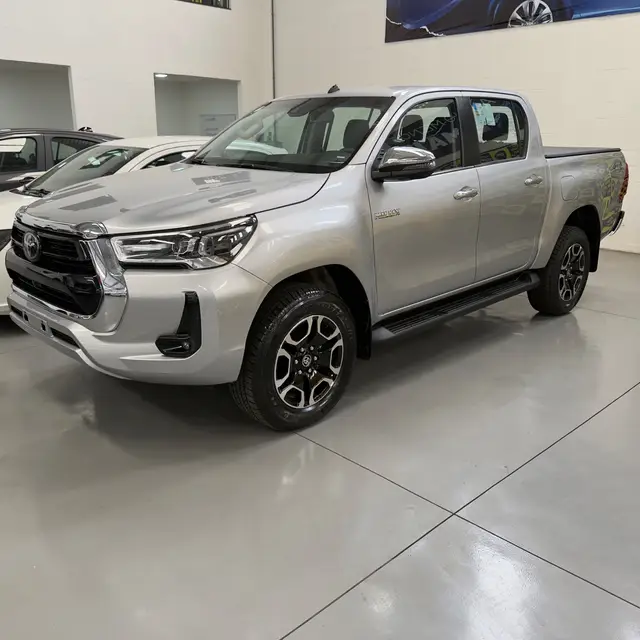 Carro Toyota Hilux Cabine Dupla 2025 SRX 4x4 2.8 Diesel