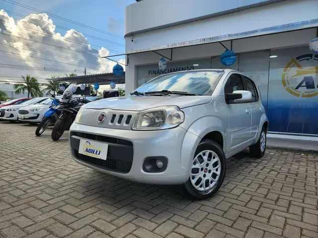 Carro Fiat Uno 2014 Vivace 1.0 8V (Flex) 4p