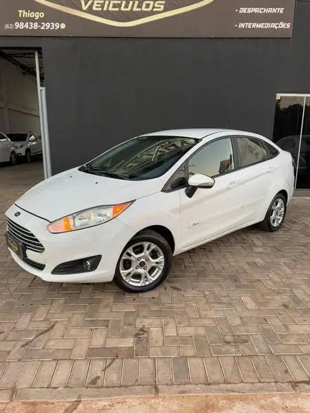 Carro Ford Fiesta Sedan 2016 TIT.Plus 1.0 12V EcoBoost Aut. 5p