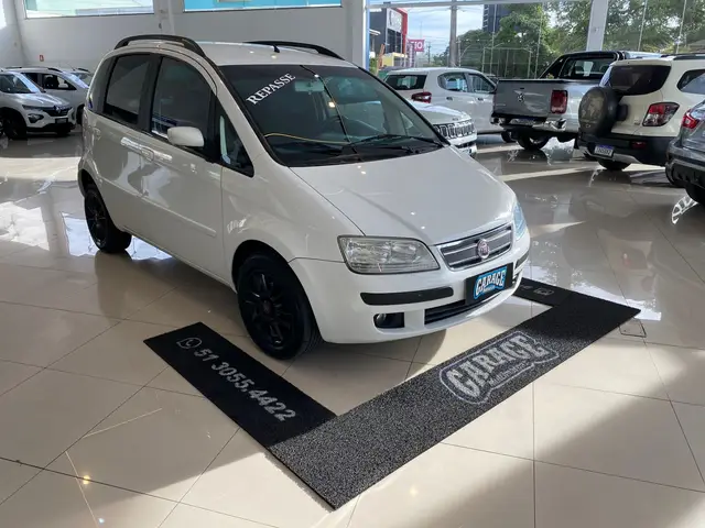 Carro Fiat Idea 2010 ELX 1.4 (Flex)