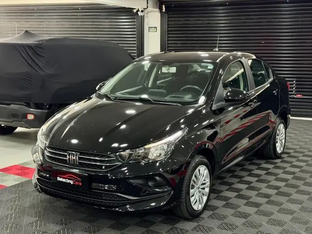 Carro Fiat Cronos 2023 Drive 1.3 (Flex) AT