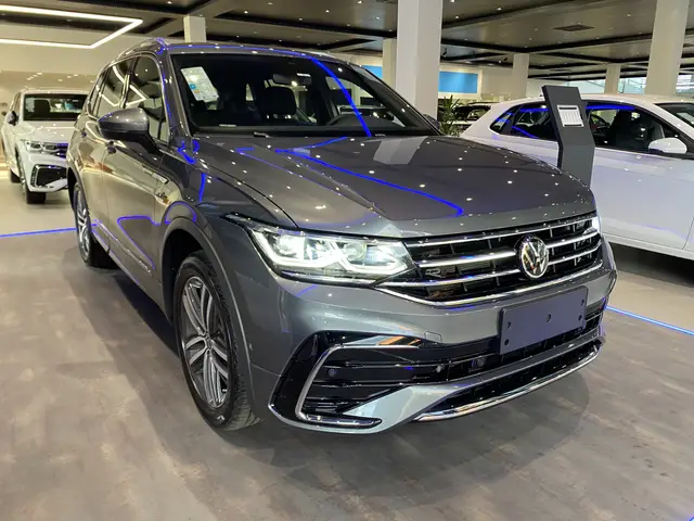 Carro Volkswagen Tiguan 2025 Allspace R-Line 2.0 TSi
