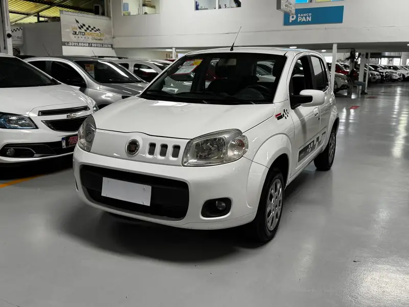 Fiat Uno Vivace 1.0 8V (Flex) 4p