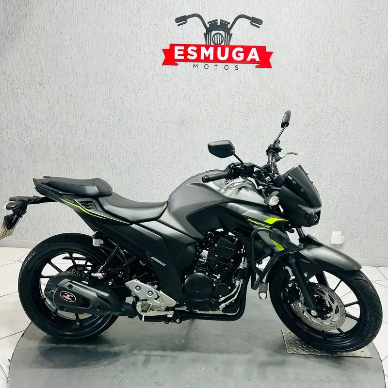 Yamaha Fazer FZ25 Flex
