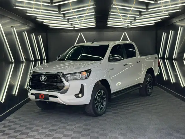 Carro Toyota Hilux Cabine Dupla 2022 SRV 2.8 TDI CD 4x4 (Aut)
