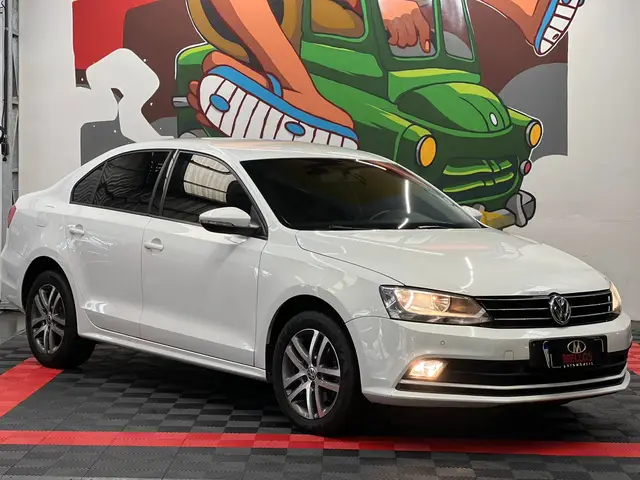 Carro Volkswagen Jetta 2015 2.0 Comfortline Tiptronic (Flex)