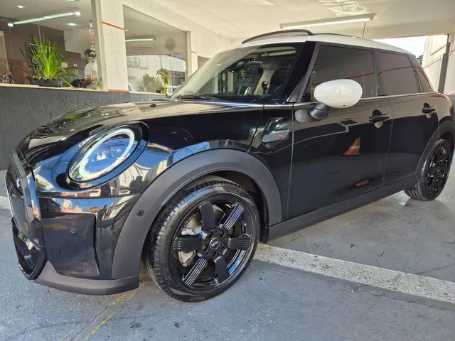 Carro MINI Cooper 2024 S 2.0 Turbo 16V 5p Aut.