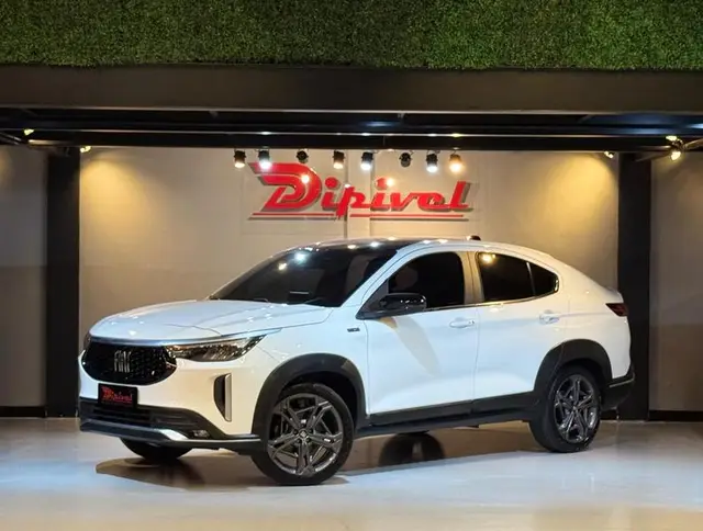 Carro Fiat Fastback 2024 Abarth