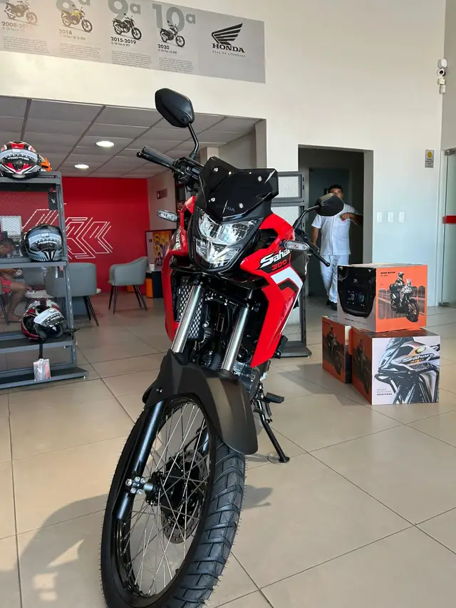 Moto Honda XRE Sahara 300 2025 Rally
