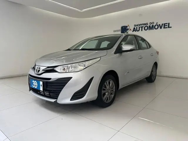 Carro Toyota Yaris 2021 1.5 XL Plus Connect CVT (Flex)