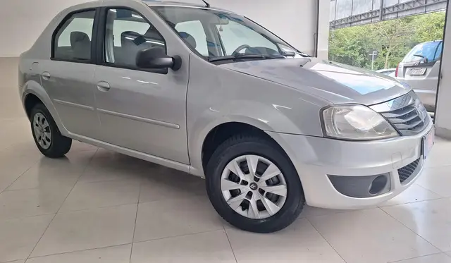 Carro Renault Logan 2012 Expression 1.0 16V (flex)