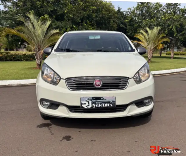 Carro Fiat Grand Siena 2018 Essence 1.6 16V (Flex)