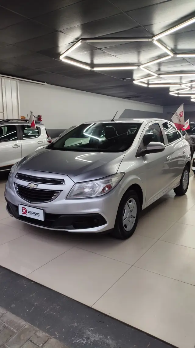 Carro Chevrolet Onix 2014 1.0 LT SPE/4
