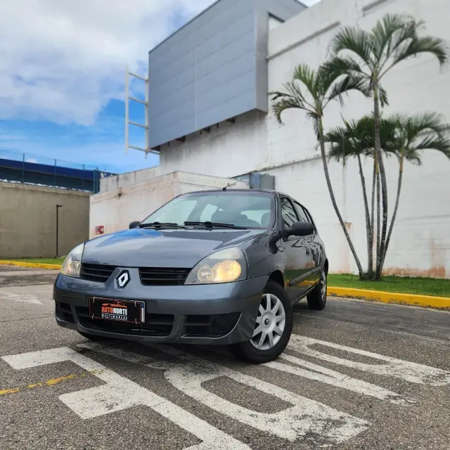 Carro Renault Clio 2012 1.0 16V (flex) 2p