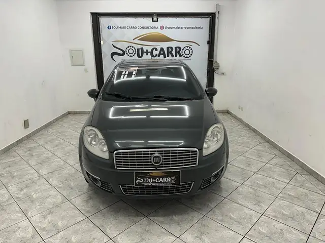 Carro Fiat Linea 2012 Essence 1.8 16V (Flex)