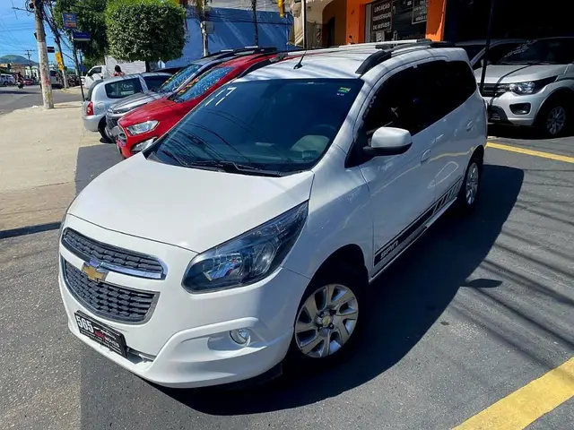 Carro Chevrolet Spin 2017 LTZ 7S 1.8 (Flex) (Aut)