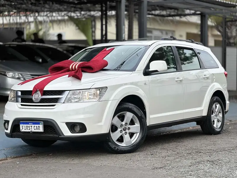 Fiat Freemont 2.4 16V Precision (Aut)
