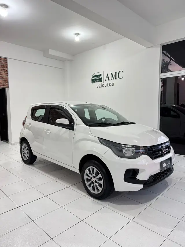 Carro Fiat Mobi 2018 FireFly Drive 1.0 (Flex)