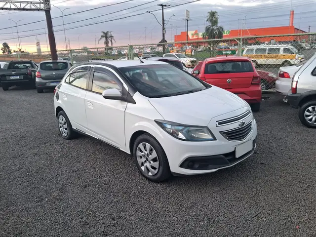 Carro Chevrolet Onix 2013 1.4 LT SPE/4