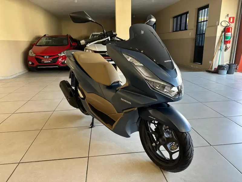 Honda PCX 160 DLX ABS