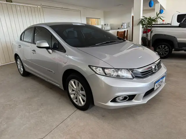 Carro Honda Civic 2014 LXS 1.8 i-VTEC (Aut) (Flex)