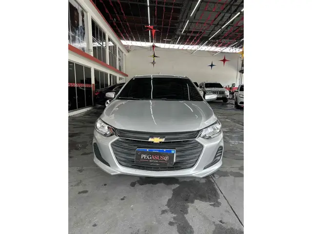 Carro Chevrolet Onix Plus 2023 LT 1.0