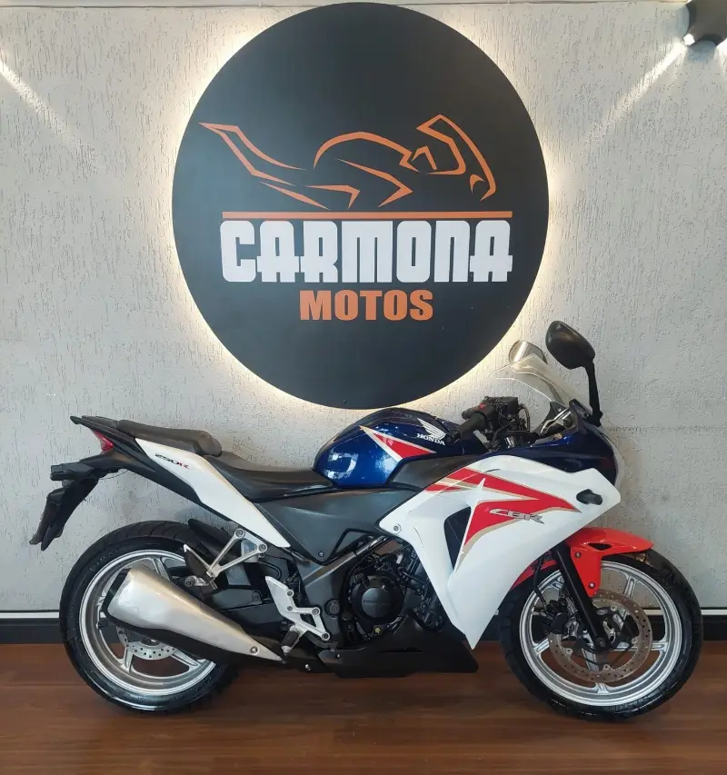 Honda CBR 250R Standard