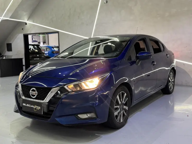 Nissan Versa Advance 1.6 (Flex) (Aut)