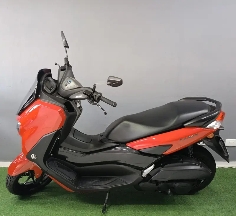 Yamaha NMax Connected 160