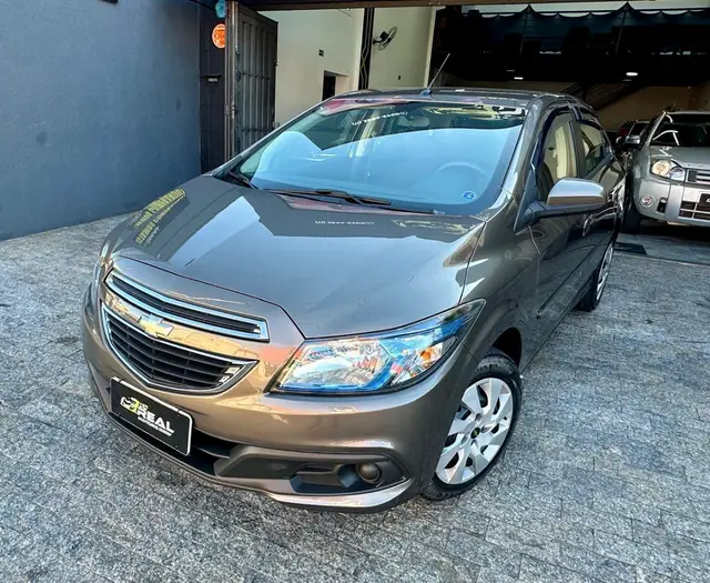 Carro Chevrolet Onix 2013 1.4 LT SPE/4
