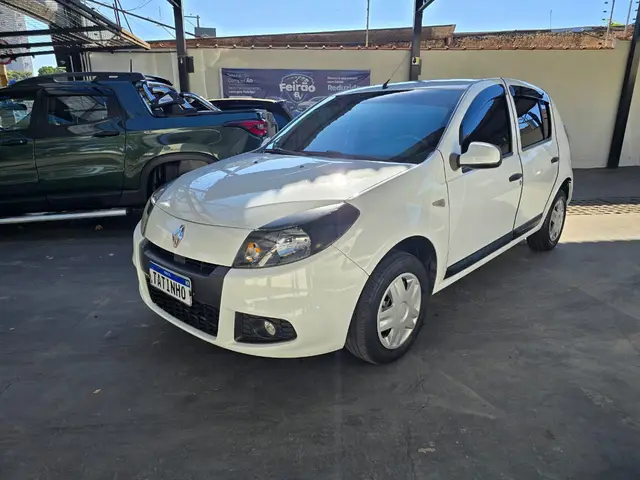 Carro Renault Sandero 2014 Expression 1.0 16V (flex)