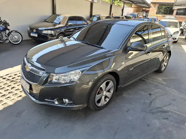 Carro Chevrolet Cruze Sport6 2013 LTZ 1.8 16V Ecotec (Flex)