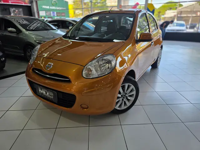 Carro Nissan March 2012 1.0 16V S (Flex)