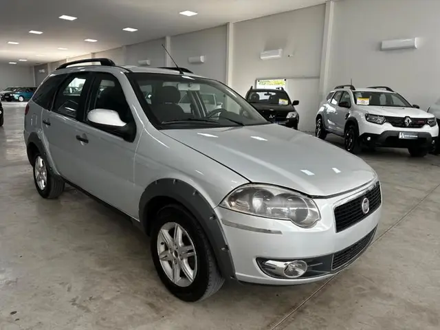 Carro Fiat Palio Weekend 2014 Trekking 1.6 16V (Flex)
