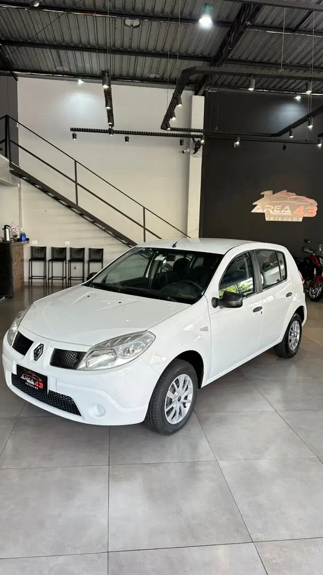 Carro Renault Sandero 2010 Authentique 1.0